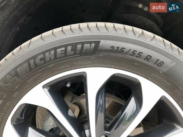 Черный Ниссан Кашкай, объемом двигателя 2 л и пробегом 184 тыс. км за 13600 $, фото 128 на Automoto.ua