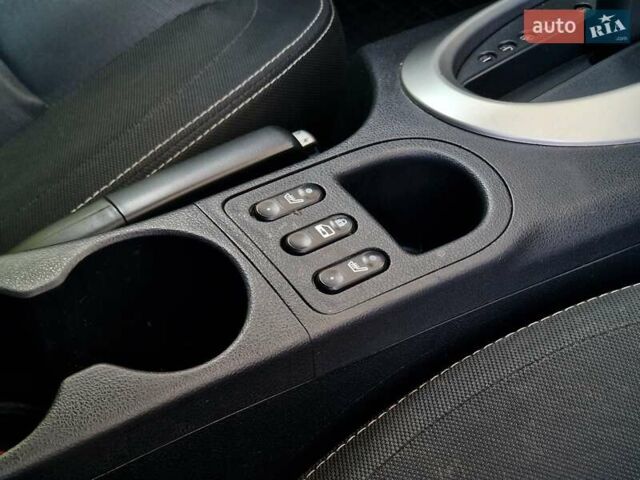 Чорний Ніссан Кашкай, об'ємом двигуна 1.6 л та пробігом 158 тис. км за 9990 $, фото 49 на Automoto.ua