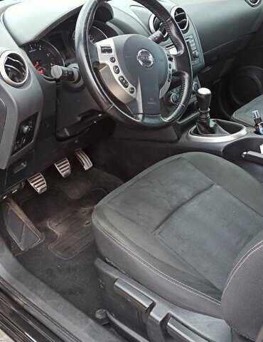 Чорний Ніссан Кашкай, об'ємом двигуна 1.5 л та пробігом 208 тис. км за 10500 $, фото 4 на Automoto.ua