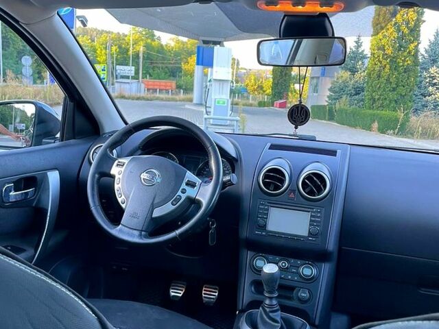 Чорний Ніссан Кашкай, об'ємом двигуна 1.6 л та пробігом 285 тис. км за 11600 $, фото 7 на Automoto.ua