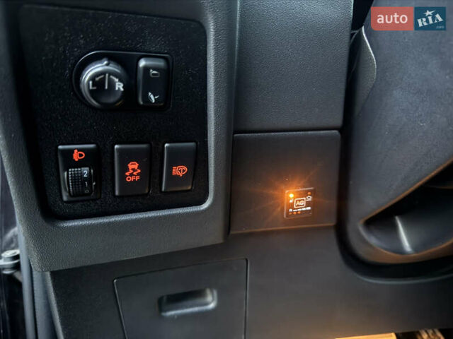 Черный Ниссан Кашкай, объемом двигателя 2 л и пробегом 229 тыс. км за 12999 $, фото 17 на Automoto.ua