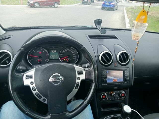 Черный Ниссан Кашкай, объемом двигателя 1.5 л и пробегом 250 тыс. км за 8500 $, фото 2 на Automoto.ua