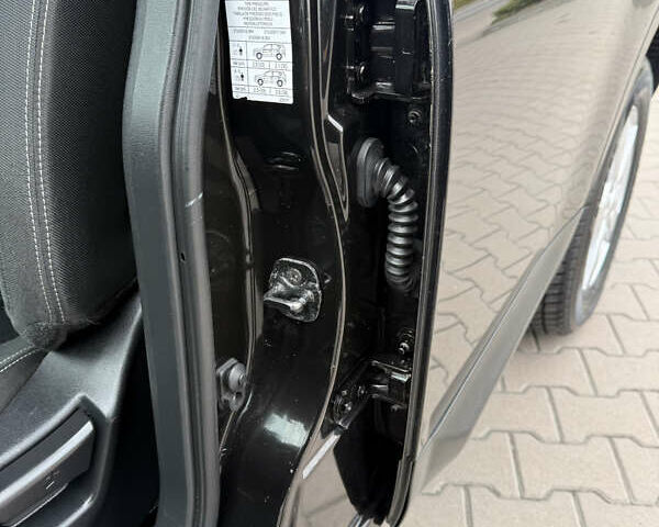 Чорний Ніссан Кашкай, об'ємом двигуна 1.6 л та пробігом 178 тис. км за 12200 $, фото 103 на Automoto.ua