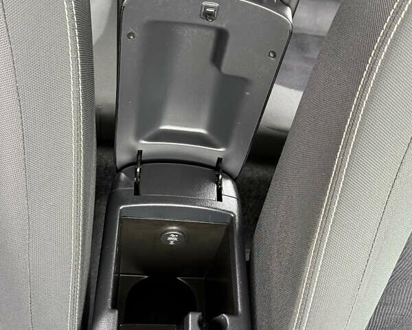 Чорний Ніссан Кашкай, об'ємом двигуна 1.6 л та пробігом 178 тис. км за 12200 $, фото 83 на Automoto.ua