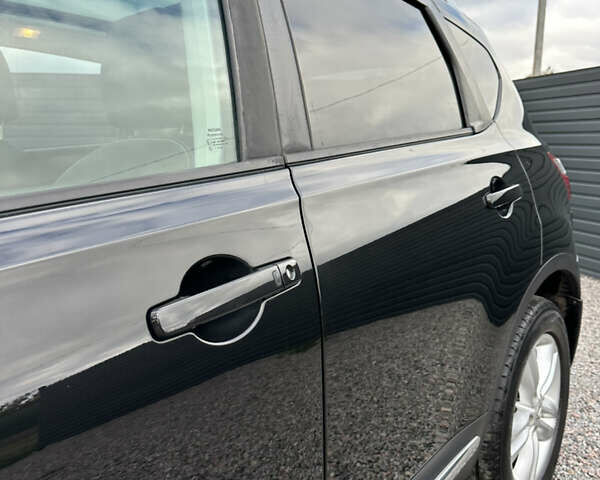 Черный Ниссан Кашкай, объемом двигателя 1.6 л и пробегом 189 тыс. км за 11550 $, фото 20 на Automoto.ua