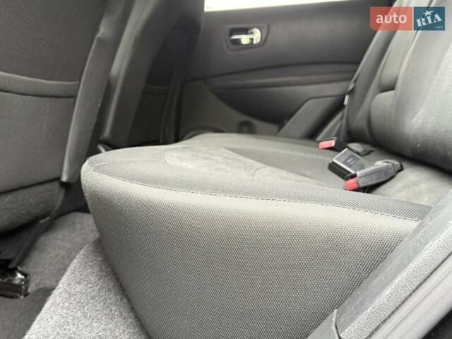 Черный Ниссан Кашкай, объемом двигателя 2 л и пробегом 171 тыс. км за 13300 $, фото 31 на Automoto.ua