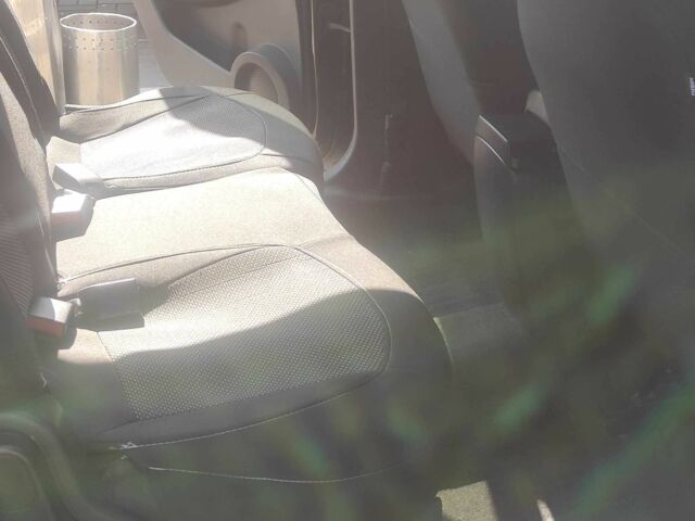 Черный Ниссан Кашкай, объемом двигателя 1.6 л и пробегом 247 тыс. км за 11350 $, фото 10 на Automoto.ua