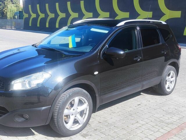 Черный Ниссан Кашкай, объемом двигателя 1.6 л и пробегом 247 тыс. км за 11350 $, фото 3 на Automoto.ua