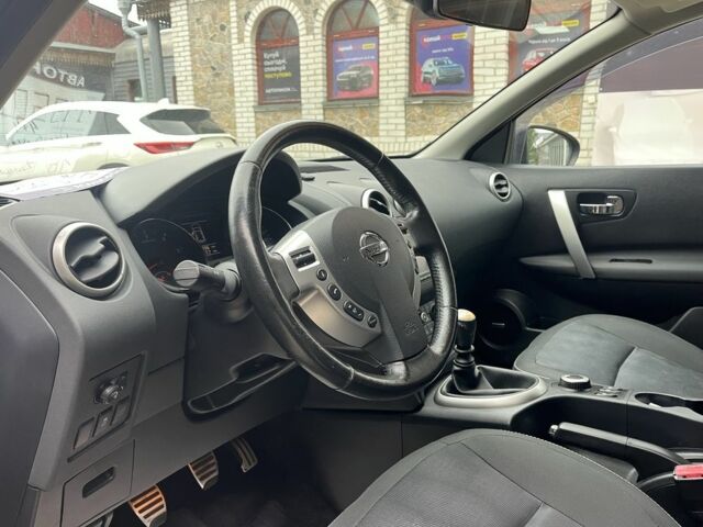 Черный Ниссан Кашкай, объемом двигателя 1.6 л и пробегом 219 тыс. км за 11350 $, фото 12 на Automoto.ua