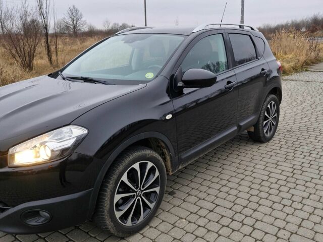 Черный Ниссан Кашкай, объемом двигателя 1.6 л и пробегом 236 тыс. км за 10700 $, фото 4 на Automoto.ua