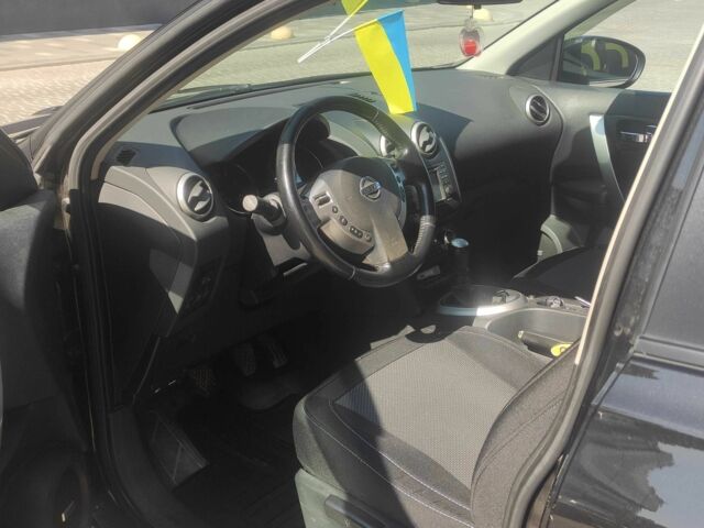 Черный Ниссан Кашкай, объемом двигателя 1.6 л и пробегом 247 тыс. км за 11350 $, фото 12 на Automoto.ua