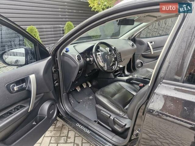 Черный Ниссан Кашкай, объемом двигателя 1.6 л и пробегом 290 тыс. км за 11500 $, фото 6 на Automoto.ua
