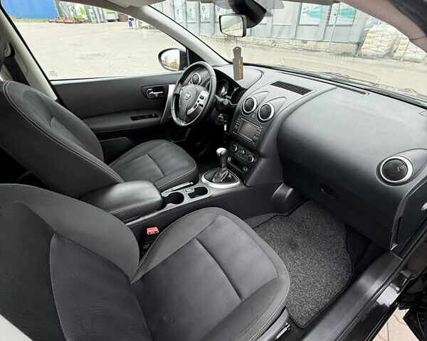 Чорний Ніссан Кашкай, об'ємом двигуна 1.6 л та пробігом 178 тис. км за 12200 $, фото 107 на Automoto.ua