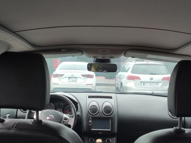 Чорний Ніссан Кашкай, об'ємом двигуна 1.6 л та пробігом 235 тис. км за 10500 $, фото 8 на Automoto.ua