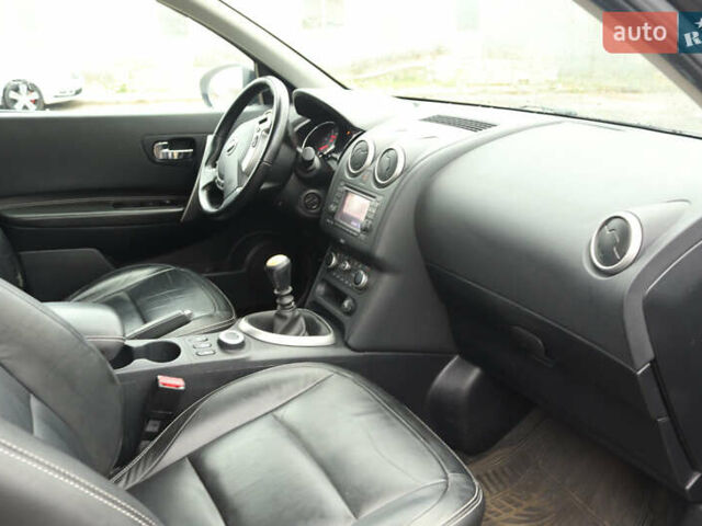 Чорний Ніссан Кашкай, об'ємом двигуна 1.6 л та пробігом 211 тис. км за 12250 $, фото 18 на Automoto.ua