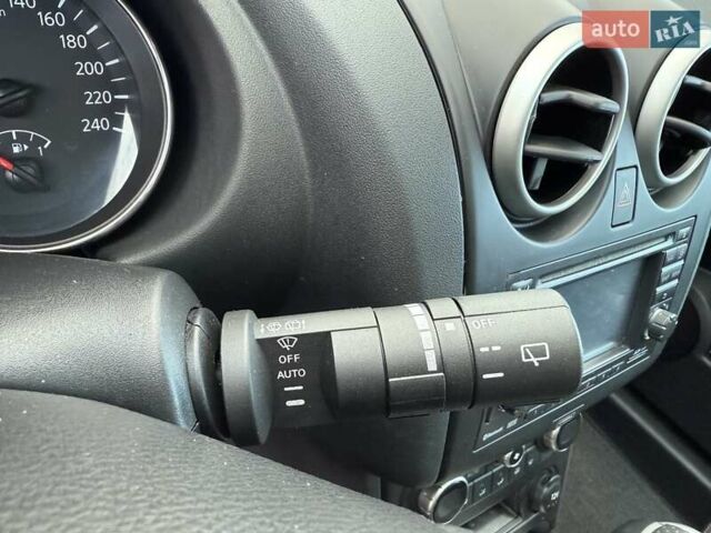 Черный Ниссан Кашкай, объемом двигателя 2 л и пробегом 240 тыс. км за 12599 $, фото 31 на Automoto.ua