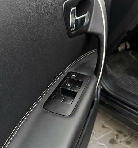 Чорний Ніссан Кашкай, об'ємом двигуна 2 л та пробігом 220 тис. км за 12300 $, фото 18 на Automoto.ua