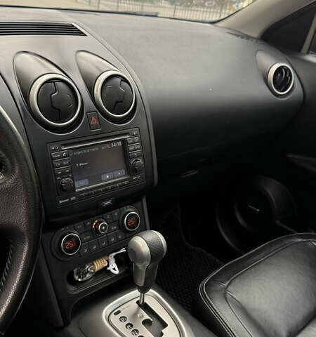 Чорний Ніссан Кашкай, об'ємом двигуна 2 л та пробігом 220 тис. км за 12300 $, фото 12 на Automoto.ua