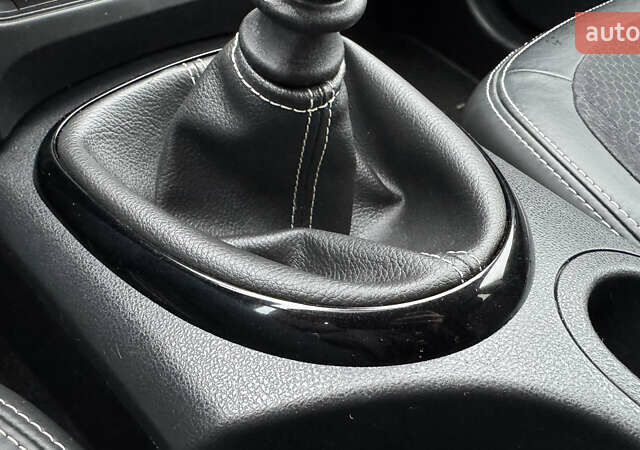 Черный Ниссан Кашкай, объемом двигателя 1.6 л и пробегом 263 тыс. км за 11700 $, фото 36 на Automoto.ua