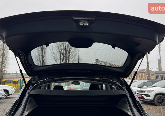 Черный Ниссан Кашкай, объемом двигателя 1.6 л и пробегом 263 тыс. км за 11700 $, фото 51 на Automoto.ua