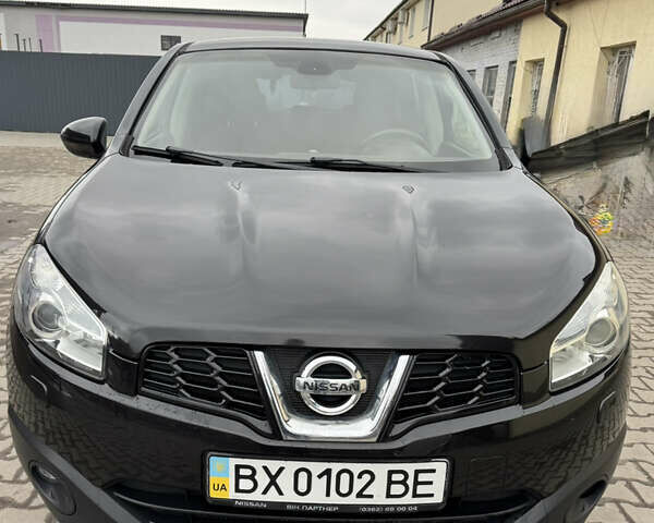 Черный Ниссан Кашкай, объемом двигателя 1.6 л и пробегом 107 тыс. км за 11700 $, фото 2 на Automoto.ua