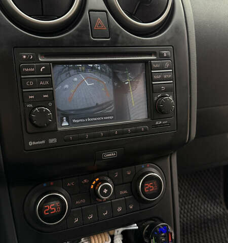 Чорний Ніссан Кашкай, об'ємом двигуна 2 л та пробігом 220 тис. км за 12300 $, фото 9 на Automoto.ua