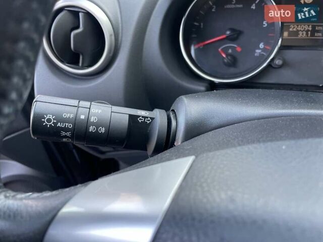 Чорний Ніссан Кашкай, об'ємом двигуна 1.6 л та пробігом 224 тис. км за 12400 $, фото 12 на Automoto.ua