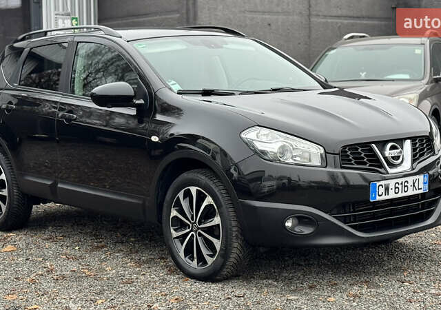 Черный Ниссан Кашкай, объемом двигателя 1.6 л и пробегом 263 тыс. км за 11700 $, фото 1 на Automoto.ua