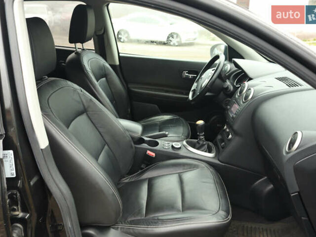 Чорний Ніссан Кашкай, об'ємом двигуна 1.6 л та пробігом 211 тис. км за 12250 $, фото 19 на Automoto.ua