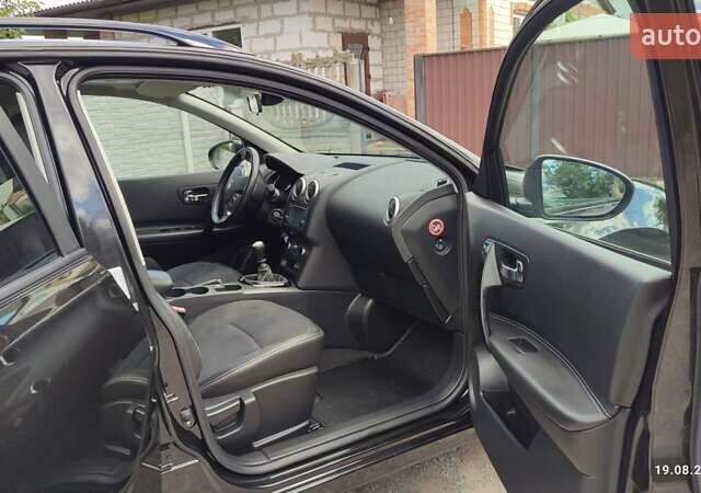 Черный Ниссан Кашкай, объемом двигателя 1.6 л и пробегом 203 тыс. км за 12700 $, фото 20 на Automoto.ua