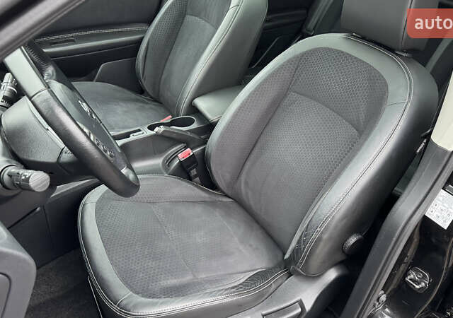 Черный Ниссан Кашкай, объемом двигателя 1.6 л и пробегом 263 тыс. км за 11700 $, фото 31 на Automoto.ua