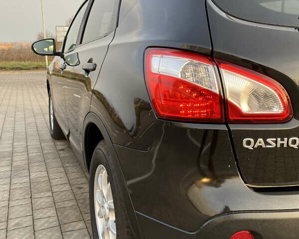 Чорний Ніссан Кашкай, об'ємом двигуна 1.6 л та пробігом 163 тис. км за 13900 $, фото 8 на Automoto.ua