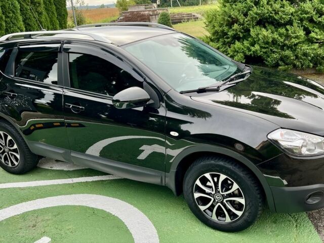 Черный Ниссан Кашкай, объемом двигателя 1.5 л и пробегом 220 тыс. км за 10500 $, фото 2 на Automoto.ua