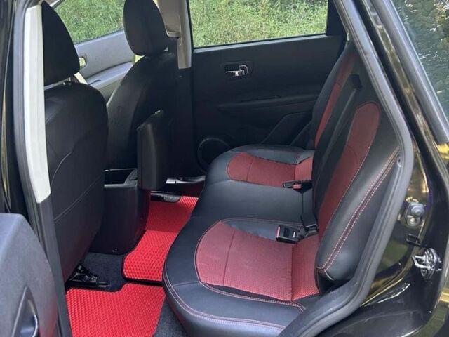 Черный Ниссан Кашкай, объемом двигателя 1.6 л и пробегом 202 тыс. км за 10000 $, фото 5 на Automoto.ua