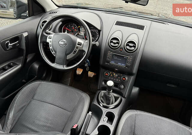 Черный Ниссан Кашкай, объемом двигателя 1.6 л и пробегом 263 тыс. км за 11700 $, фото 22 на Automoto.ua