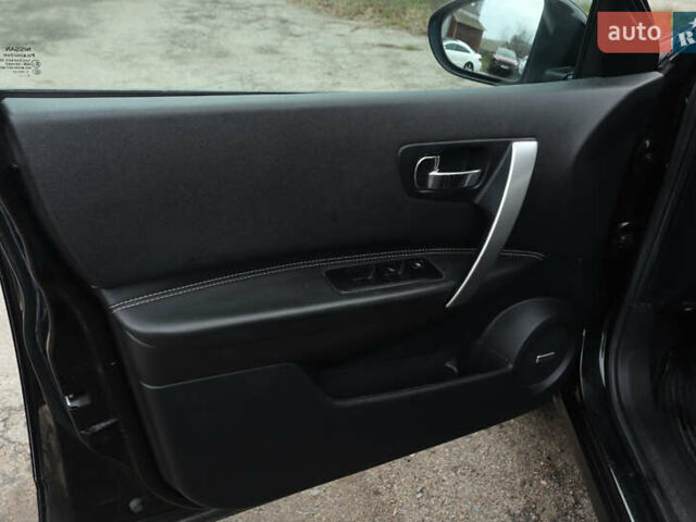 Чорний Ніссан Кашкай, об'ємом двигуна 1.6 л та пробігом 211 тис. км за 12250 $, фото 11 на Automoto.ua