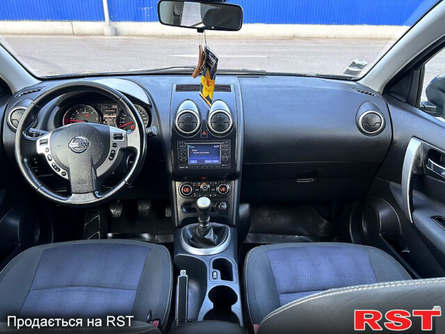 Чорний Ніссан Кашкай, об'ємом двигуна 1.5 л та пробігом 199 тис. км за 11800 $, фото 5 на Automoto.ua