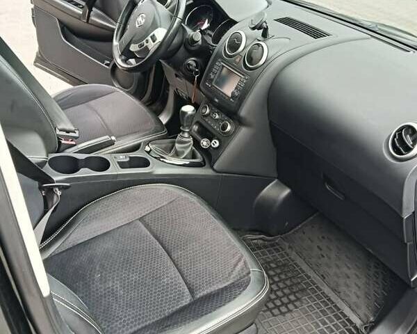 Черный Ниссан Кашкай, объемом двигателя 1.5 л и пробегом 210 тыс. км за 12500 $, фото 22 на Automoto.ua