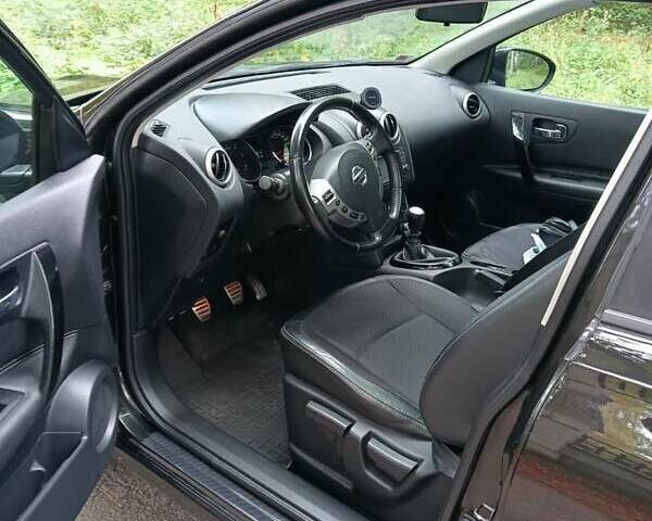 Черный Ниссан Кашкай, объемом двигателя 1.5 л и пробегом 210 тыс. км за 12500 $, фото 10 на Automoto.ua