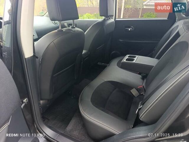 Чорний Ніссан Кашкай, об'ємом двигуна 1.6 л та пробігом 203 тис. км за 12300 $, фото 11 на Automoto.ua