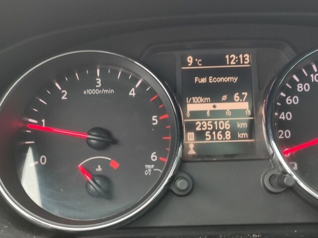 Чорний Ніссан Кашкай, об'ємом двигуна 1.6 л та пробігом 235 тис. км за 10500 $, фото 12 на Automoto.ua