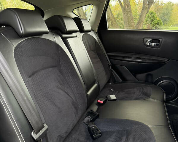 Черный Ниссан Кашкай, объемом двигателя 1.5 л и пробегом 172 тыс. км за 11999 $, фото 68 на Automoto.ua