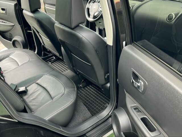 Черный Ниссан Кашкай, объемом двигателя 1.5 л и пробегом 220 тыс. км за 10500 $, фото 5 на Automoto.ua