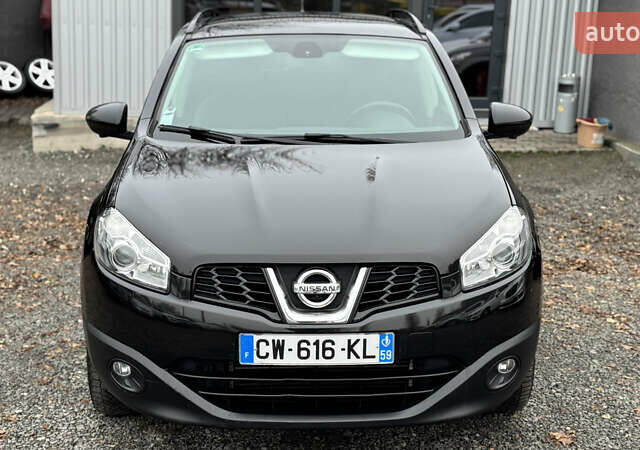 Черный Ниссан Кашкай, объемом двигателя 1.6 л и пробегом 263 тыс. км за 11700 $, фото 4 на Automoto.ua