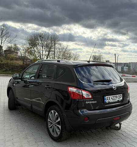 Чорний Ніссан Кашкай, об'ємом двигуна 2 л та пробігом 220 тис. км за 12300 $, фото 6 на Automoto.ua