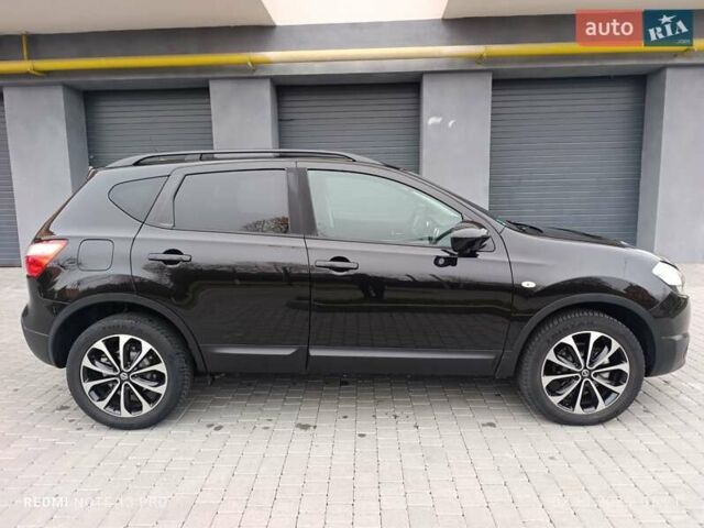 Чорний Ніссан Кашкай, об'ємом двигуна 1.6 л та пробігом 203 тис. км за 12300 $, фото 2 на Automoto.ua