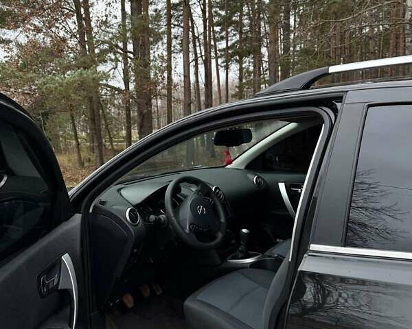 Чорний Ніссан Кашкай, об'ємом двигуна 1.46 л та пробігом 175 тис. км за 11200 $, фото 3 на Automoto.ua