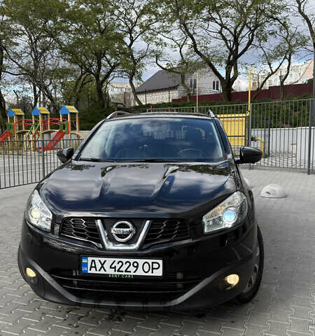 Чорний Ніссан Кашкай, об'ємом двигуна 2 л та пробігом 220 тис. км за 12300 $, фото 2 на Automoto.ua