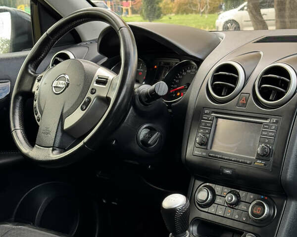 Черный Ниссан Кашкай, объемом двигателя 1.5 л и пробегом 172 тыс. км за 11999 $, фото 65 на Automoto.ua