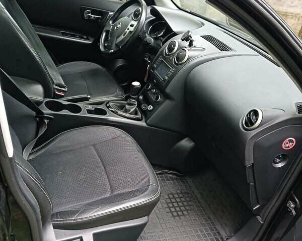 Черный Ниссан Кашкай, объемом двигателя 1.5 л и пробегом 210 тыс. км за 12500 $, фото 26 на Automoto.ua